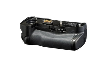 Pentax D-BG8 staub- und wetterfest Schwarz