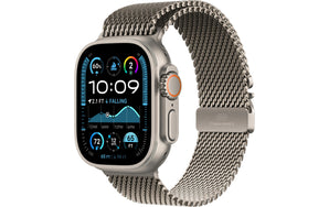 Apple Watch Ultra 2 Natural Titanium Milanese Loop Natural M